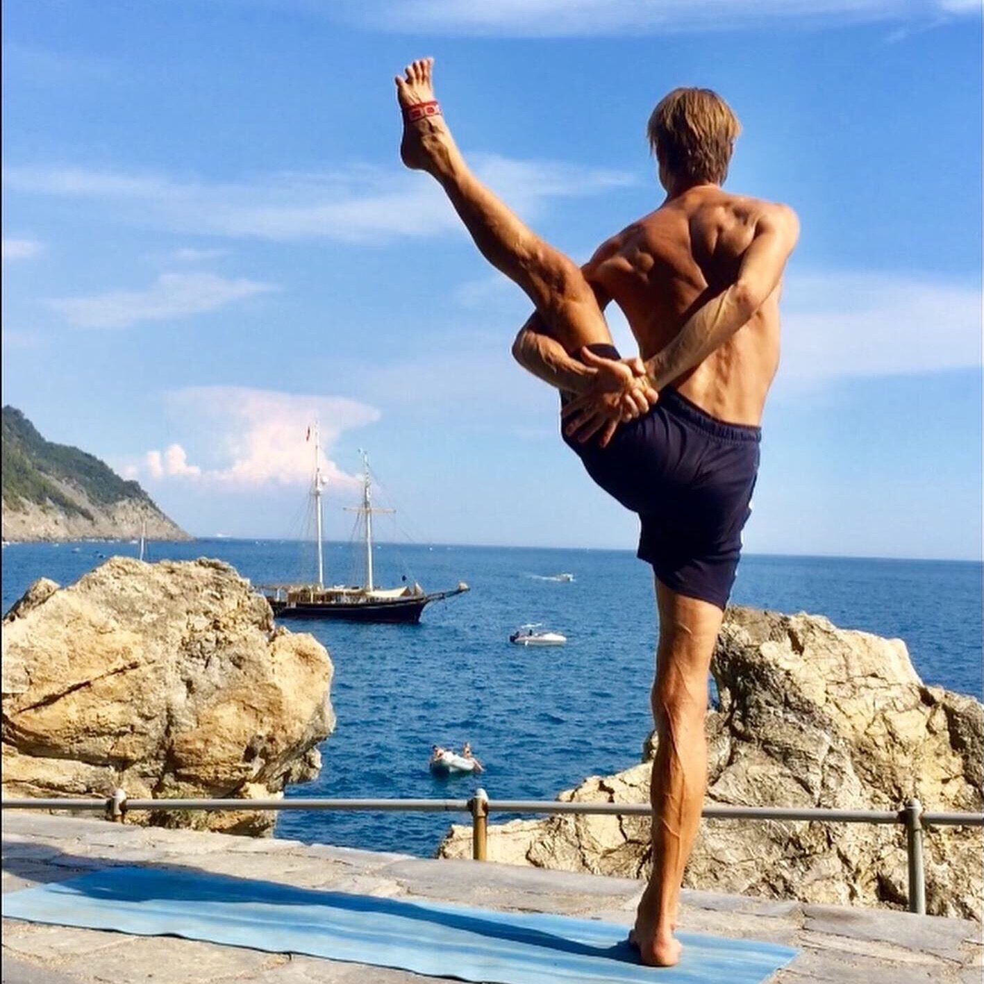 yoga al mare italia