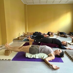 Pratica yoga antistress asane di recupero